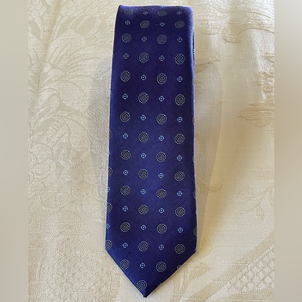 Vince Camuto Purple Tie with Silver Dots